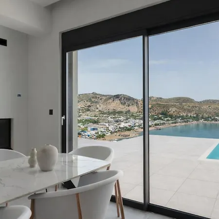 Blue Infinito Boutique Villa, Infinity Pool , Heated Jacuzzi & Panoramic Sea View * ארכאנגלוס