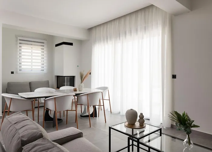 Blue Infinito Boutique Villa, Infinity Pool , Heated Jacuzzi & Panoramic Sea View וילה *