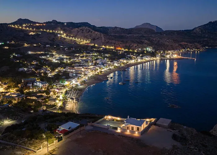 Blue Infinito Boutique Villa, Infinity Pool , Heated Jacuzzi & Panoramic Sea View *