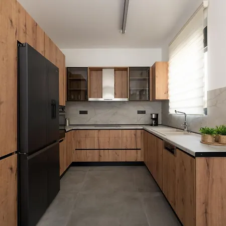 别墅 Blue Infinito Boutique Villa, Infinity Pool , Heated Jacuzzi & Panoramic Sea View 阿彻奇洛斯