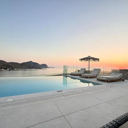 Вилла Blue Infinito Boutique Villa, Infinity Pool , Heated Jacuzzi & Panoramic Sea View