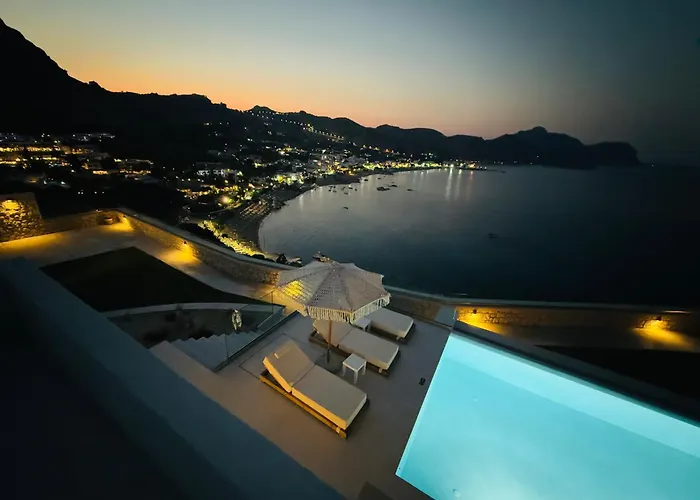 Blue Infinito Boutique Villa, Infinity Pool , Heated Jacuzzi & Panoramic Sea View