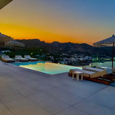 Blue Infinito Boutique Villa, Infinity Pool , Heated Jacuzzi&panoramic Sea View *