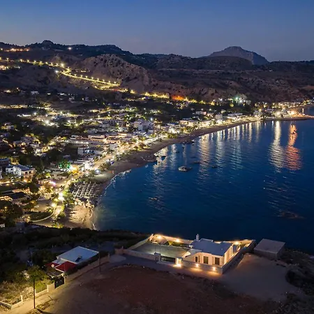 Blue Infinito Boutique Villa, Infinity Pool , Heated Jacuzzi & Panoramic Sea View *