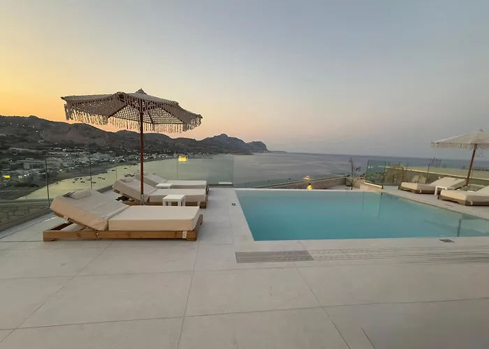 Blue Infinito Boutique Villa, Infinity Pool , Heated Jacuzzi & Panoramic Sea View